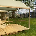 Magnolia House By The River Metlika