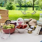 Magnolia House By The River