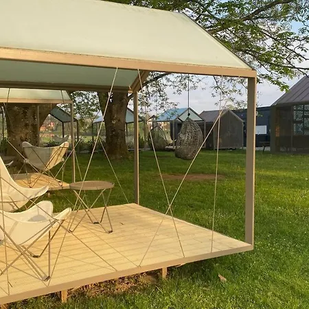 Magnolia House By The River Metlika