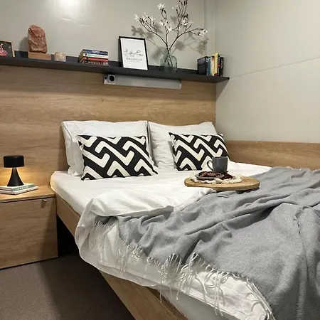 Magnolia House By The River