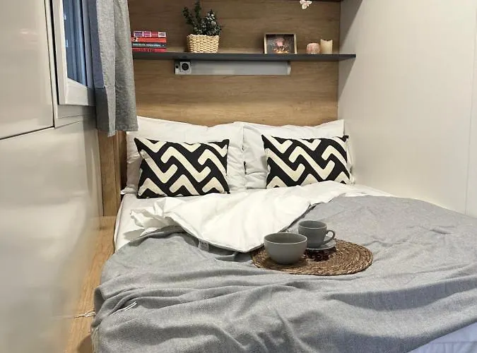 Magnolia House By The River * Metlika