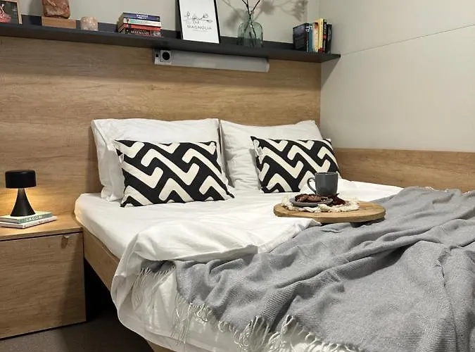 Magnolia House By The River