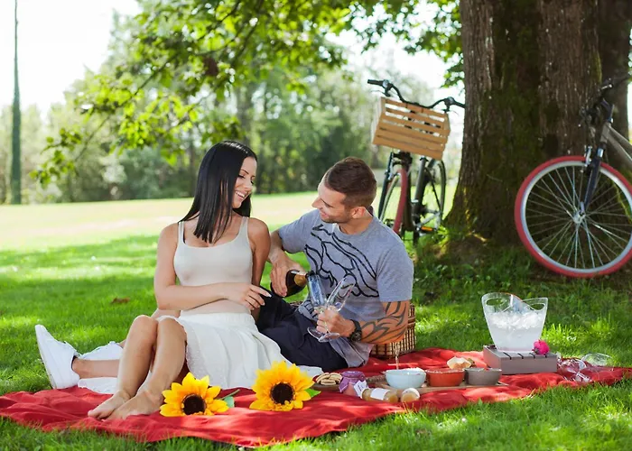 Magnolia House By The River * Metlika