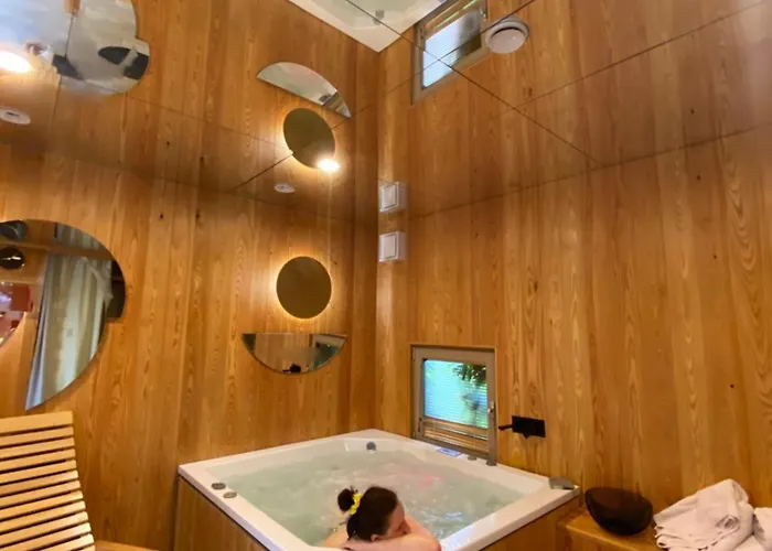 Magnolia House By The River